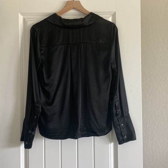 Banana Republic 100% Silk Blouse - Picture 13 of 13